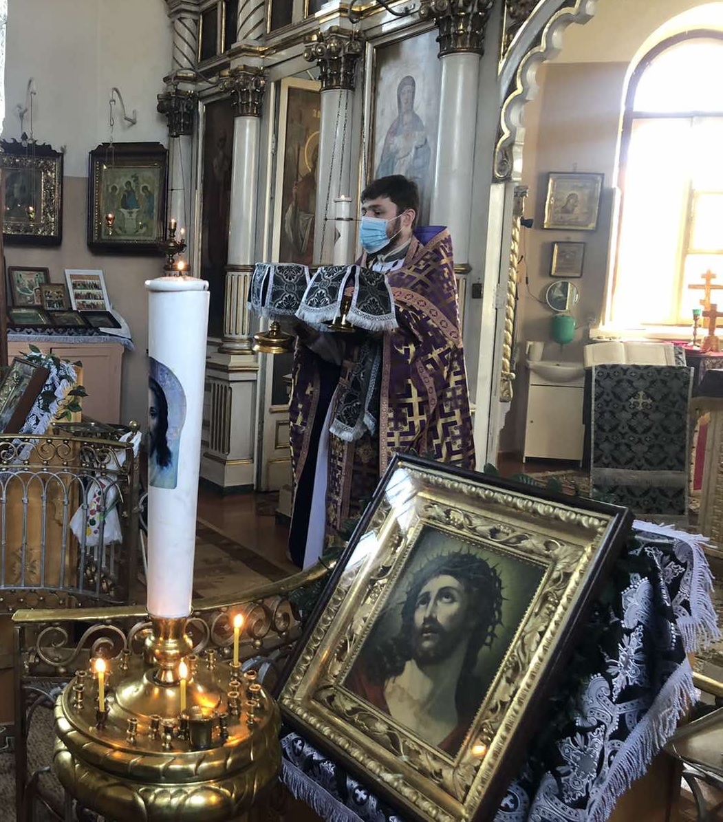 Божественная Литургия в Неделю 5-ю Великого Поста в Храме Рождества Пресвятой Богородицы деревни Алайыэ